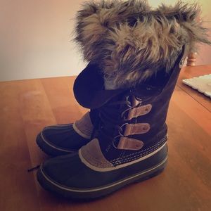 Sorel Joan of Arctic boots
